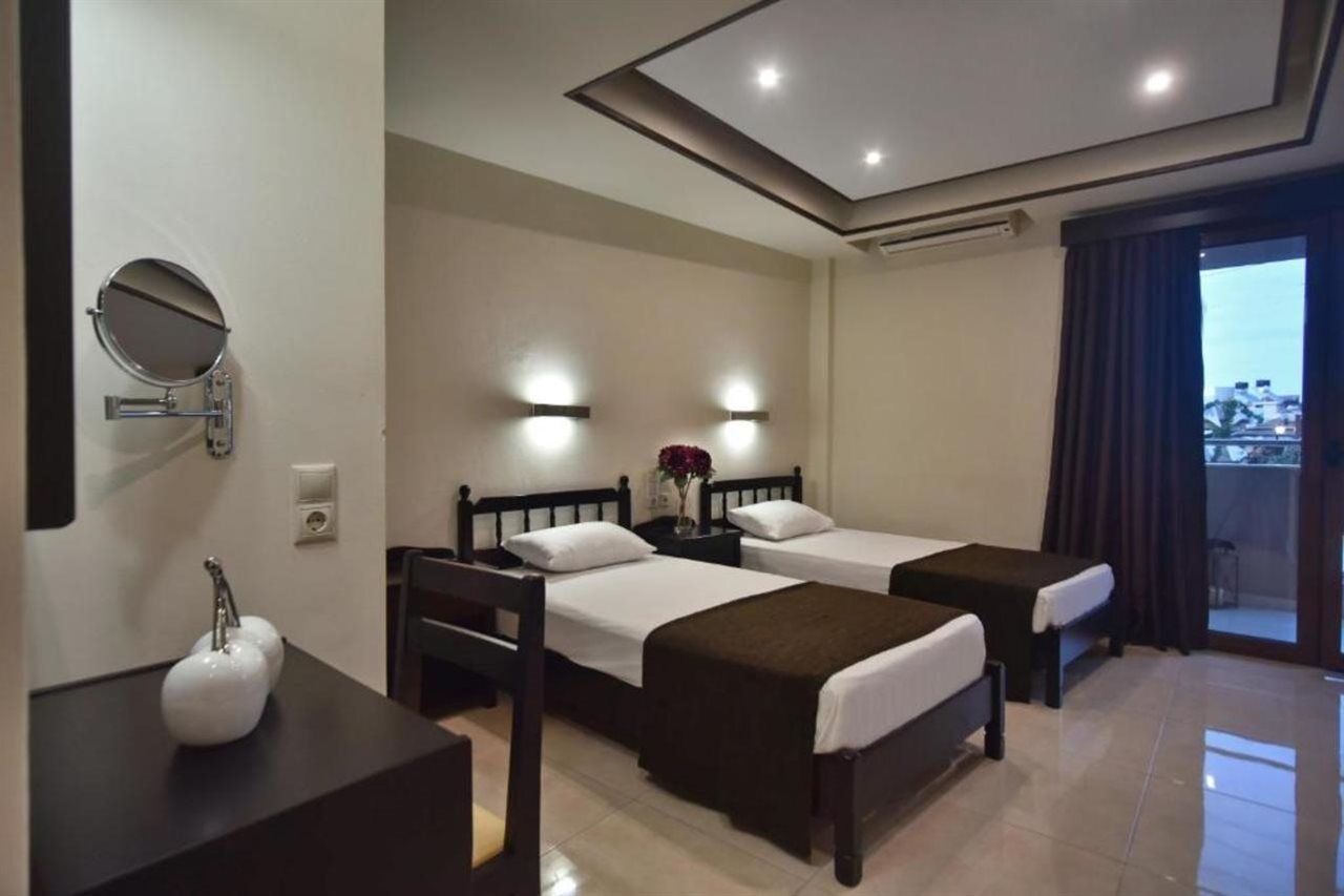 24 Seven Boutique Hotel Malia Esterno foto
